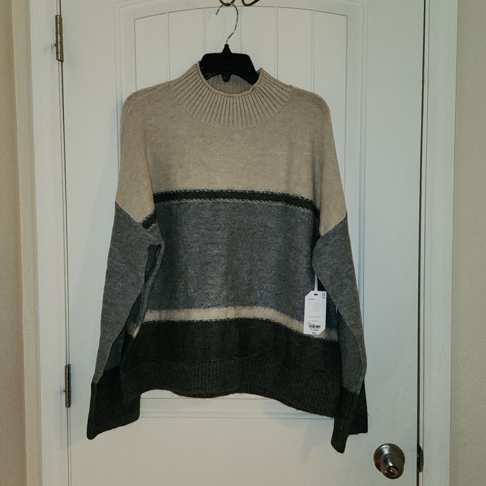 Stylus Sweater in Heather Gray and Cream in Size XL